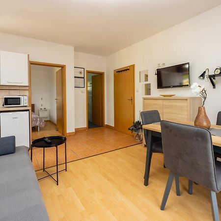 Apartments Claudia Crikvenica Zewnętrze zdjęcie