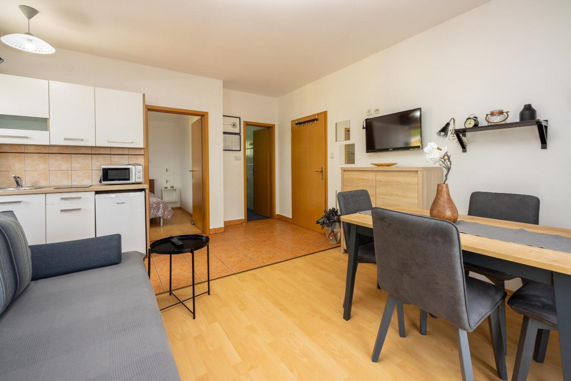 Apartments Claudia Crikvenica Zewnętrze zdjęcie