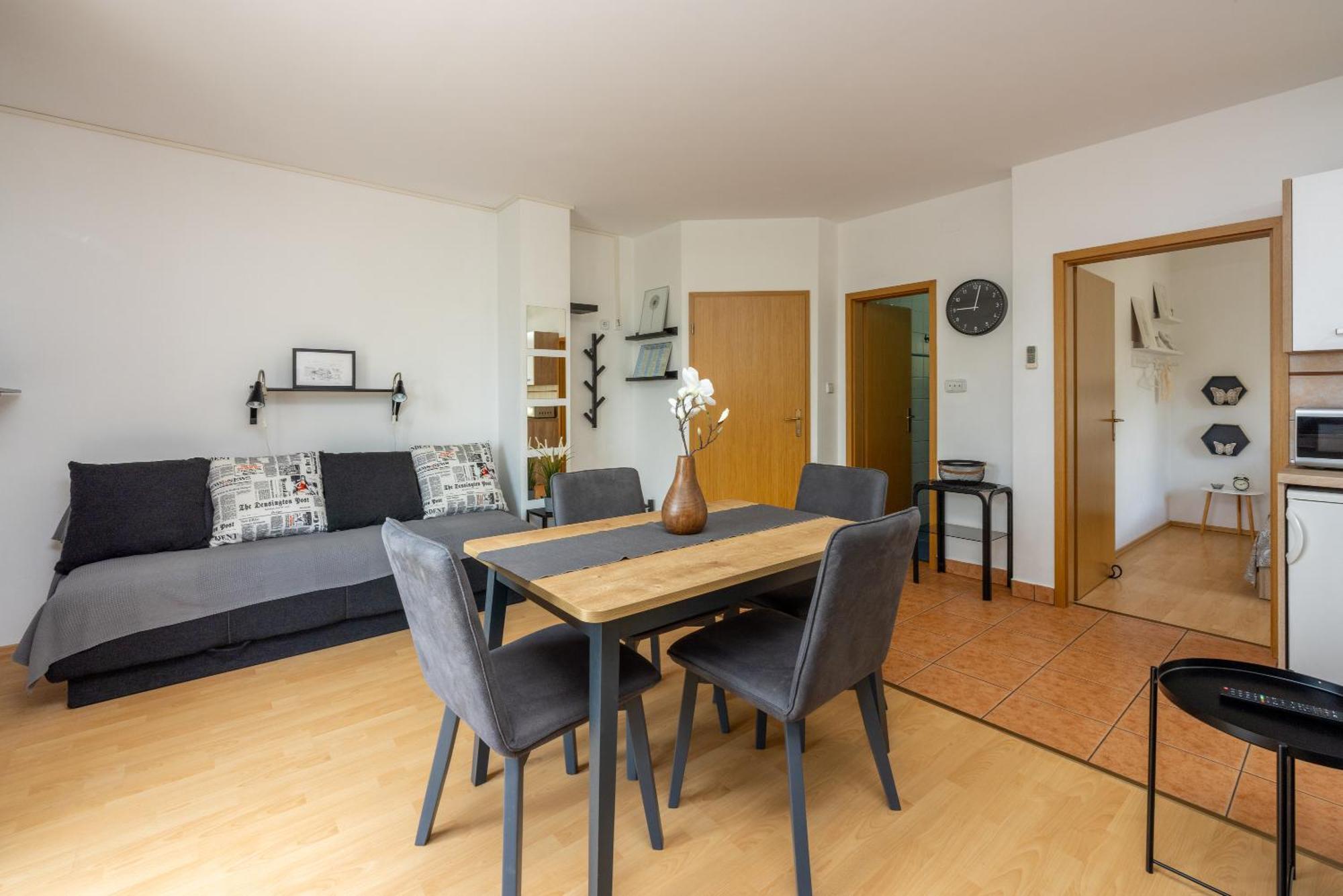 Apartments Claudia Crikvenica Zewnętrze zdjęcie