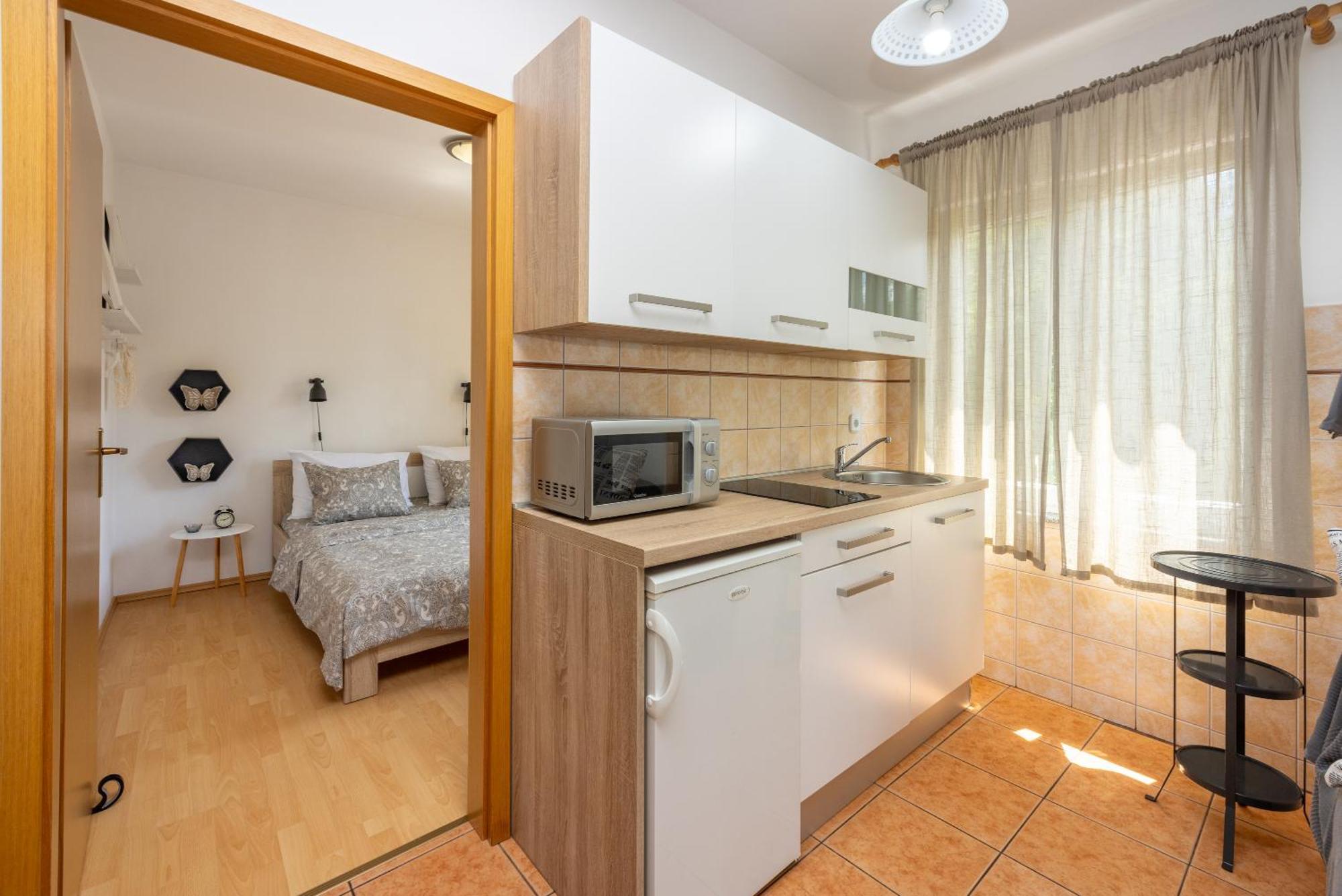 Apartments Claudia Crikvenica Zewnętrze zdjęcie